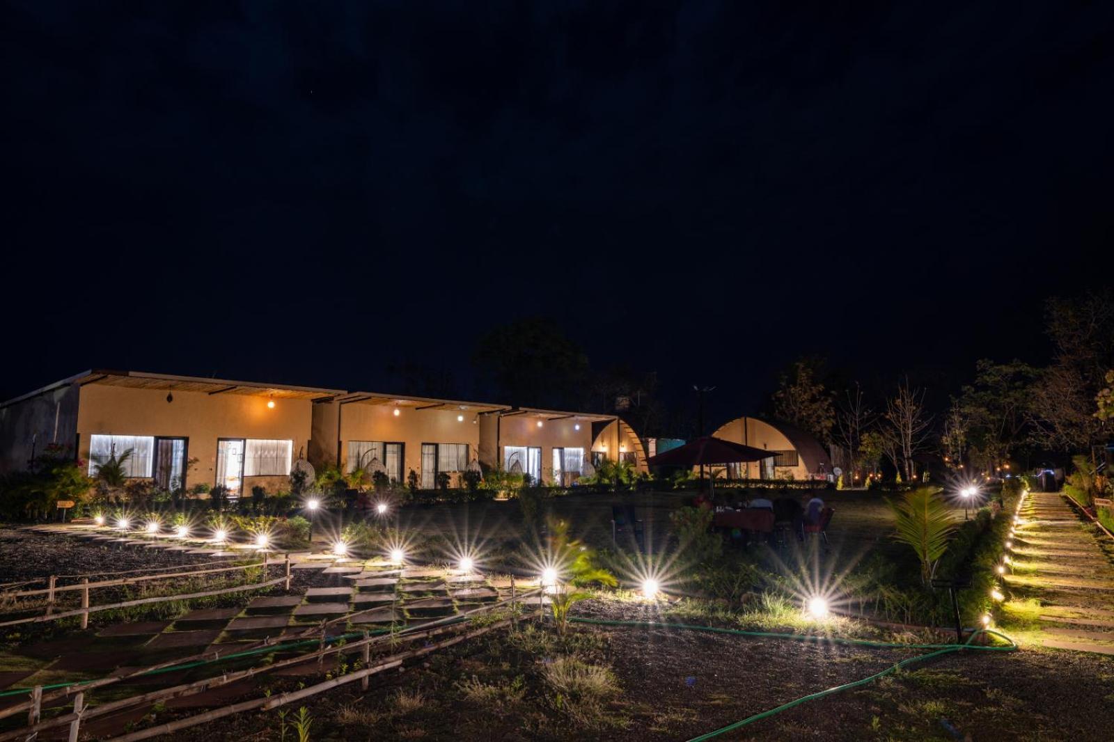Moustache Panarpani Retreat Pachmarhi Hotel Exterior photo